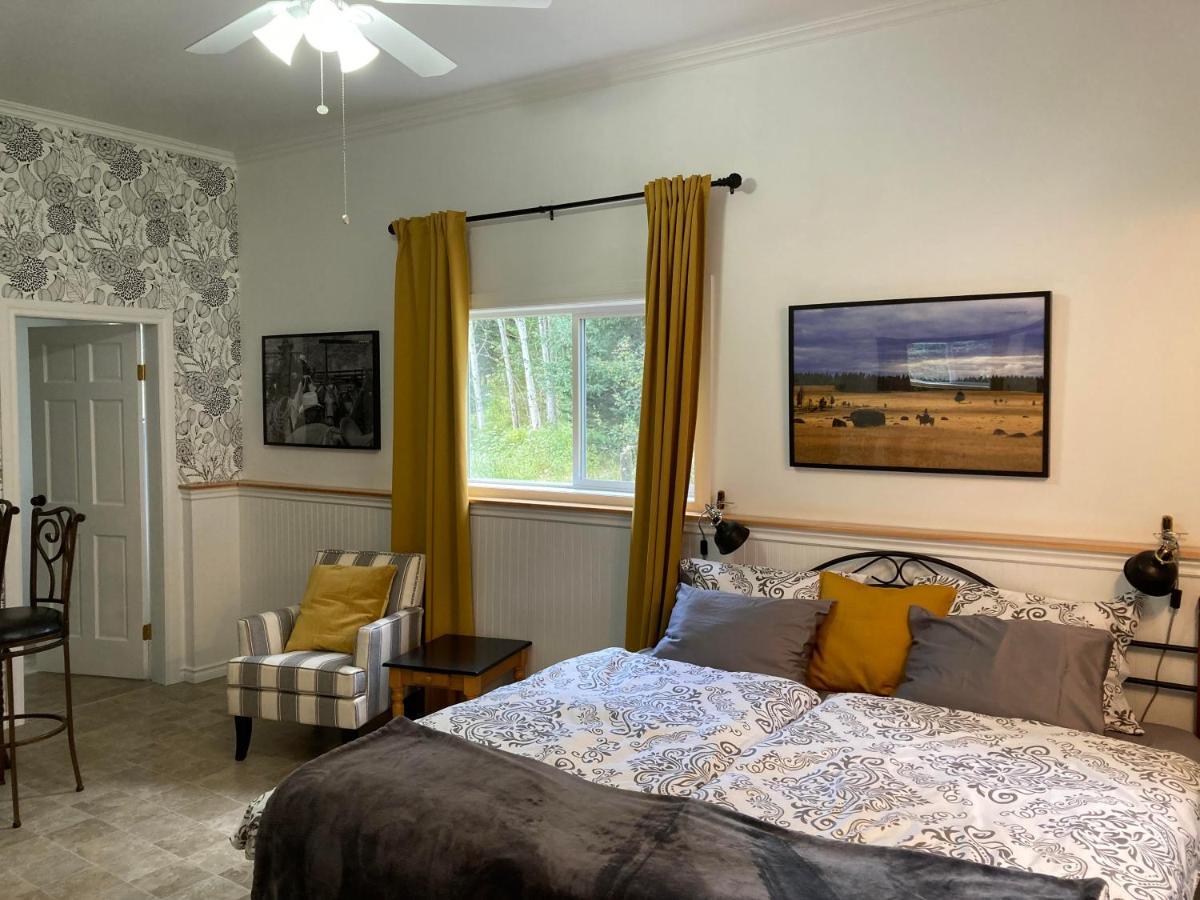 Battle Creek Ranch, Wells Gray Park Villa เคลียร์วอเตอร์ ภายนอก รูปภาพ